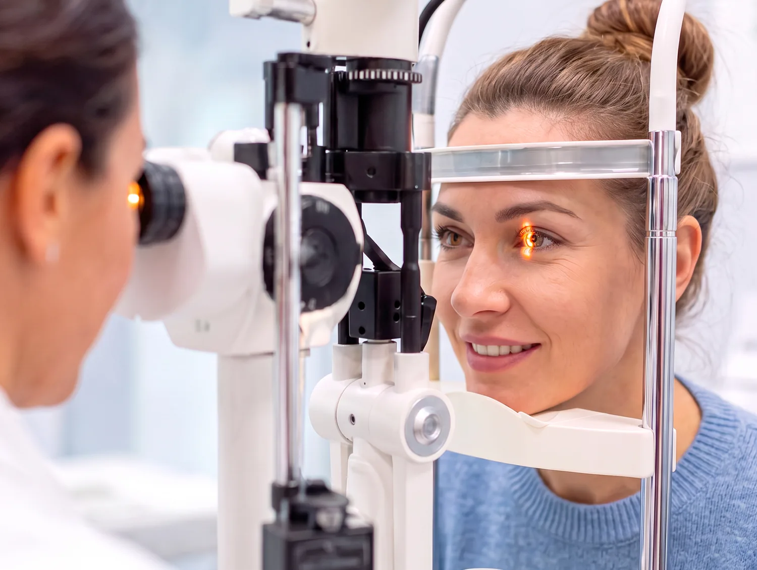 Examen visual con tecnología óptica